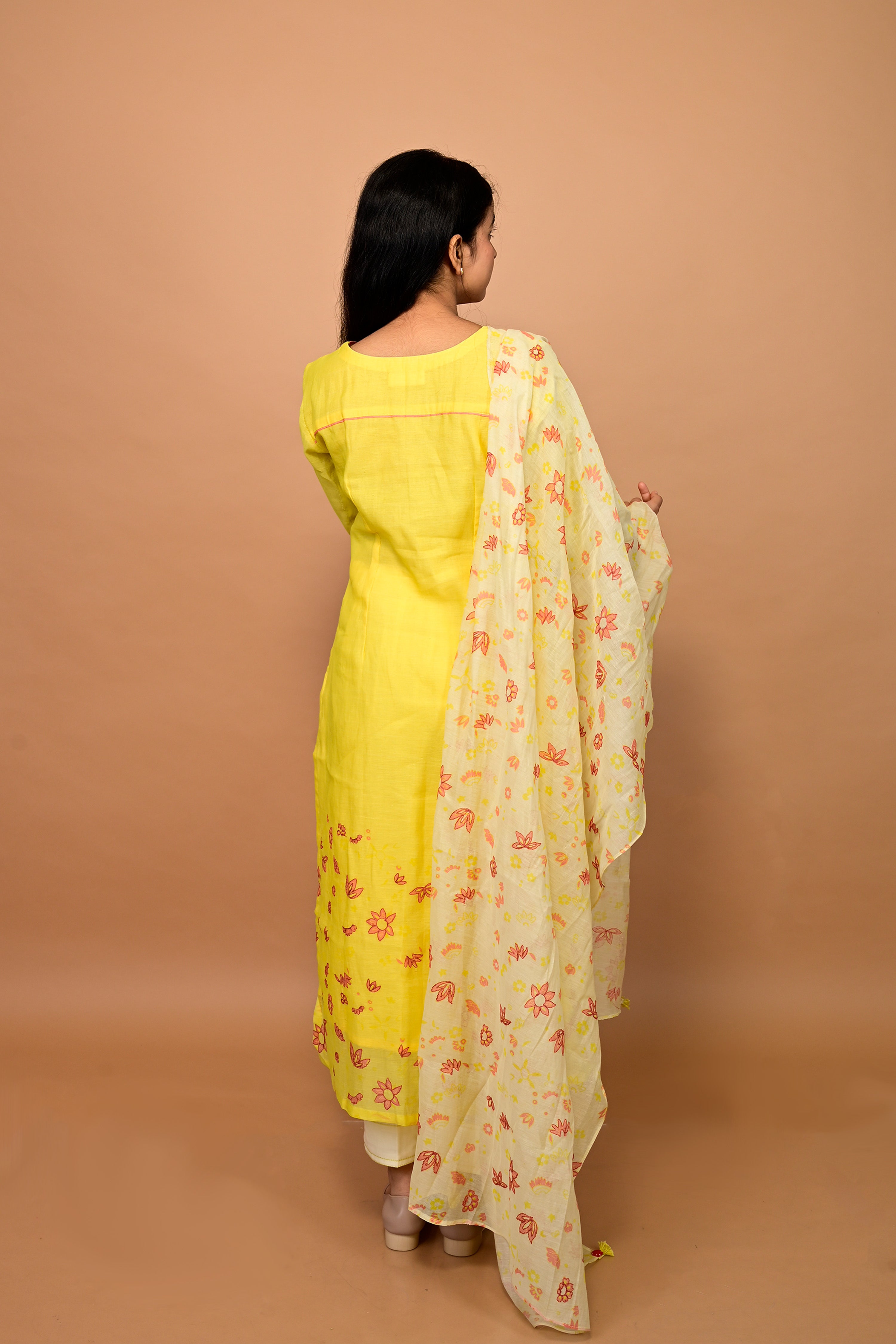 CHAMELI KURTA SET