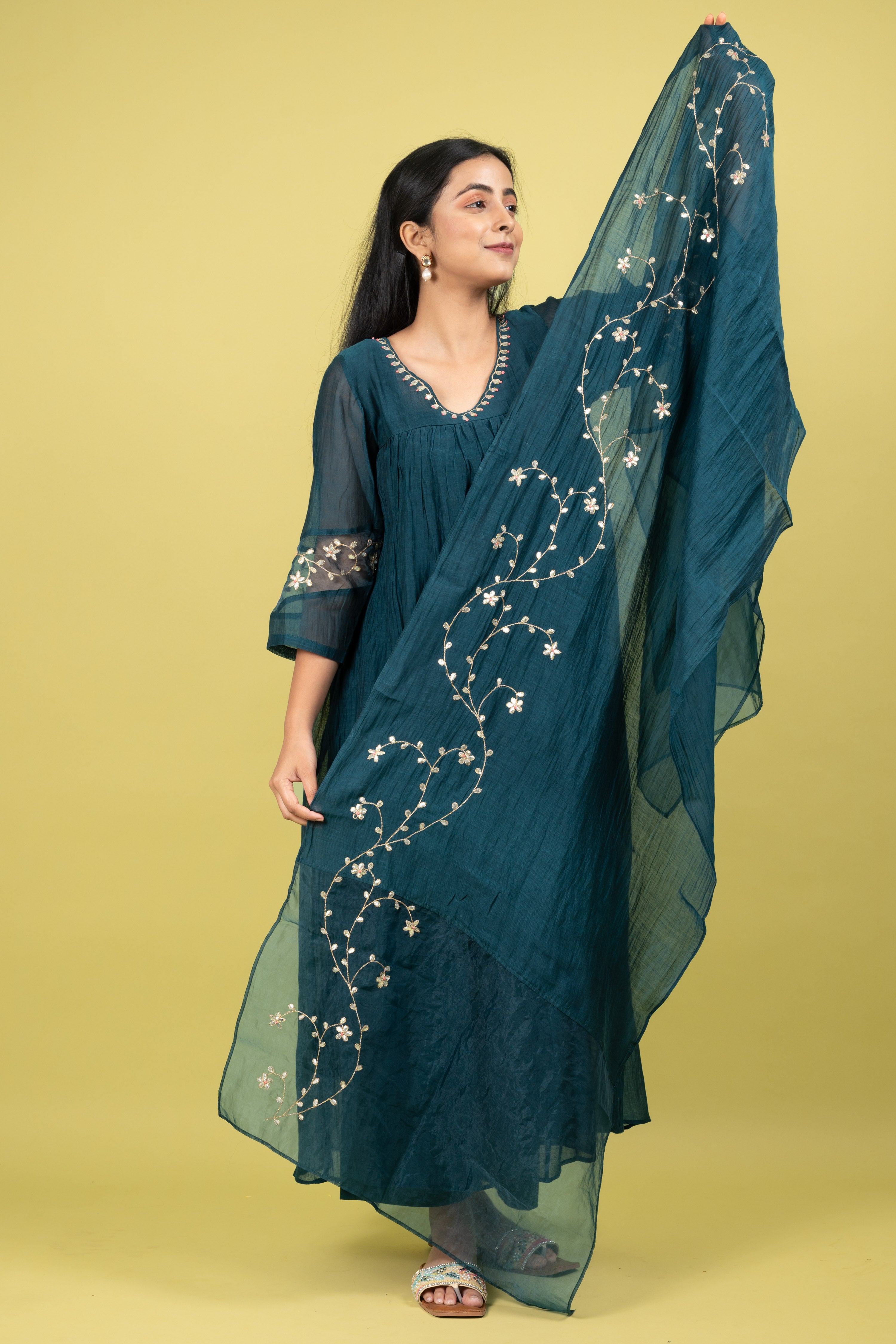 BINDIYA KURTA SET