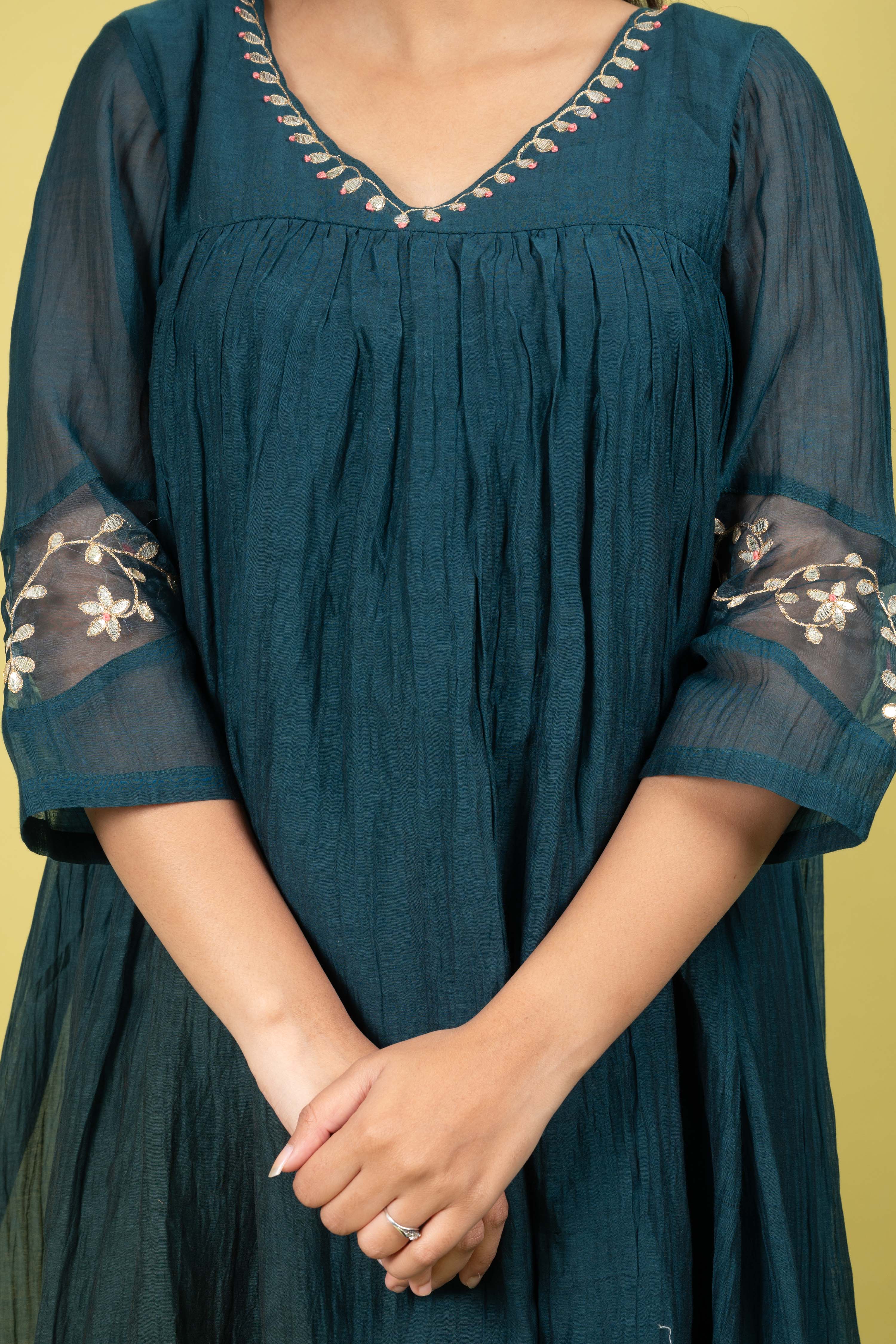 BINDIYA KURTA SET