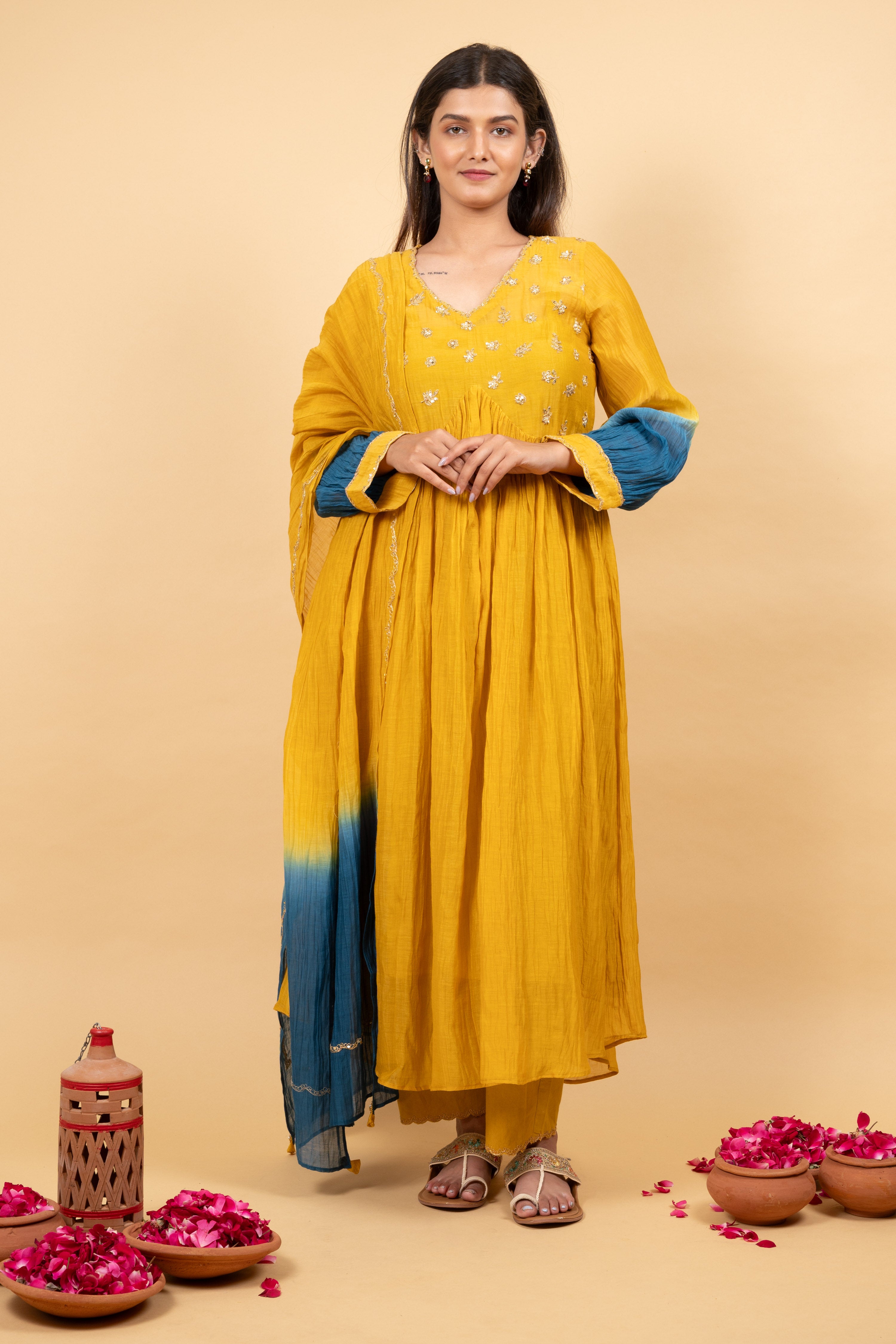 GENDA FUL KURTA SET