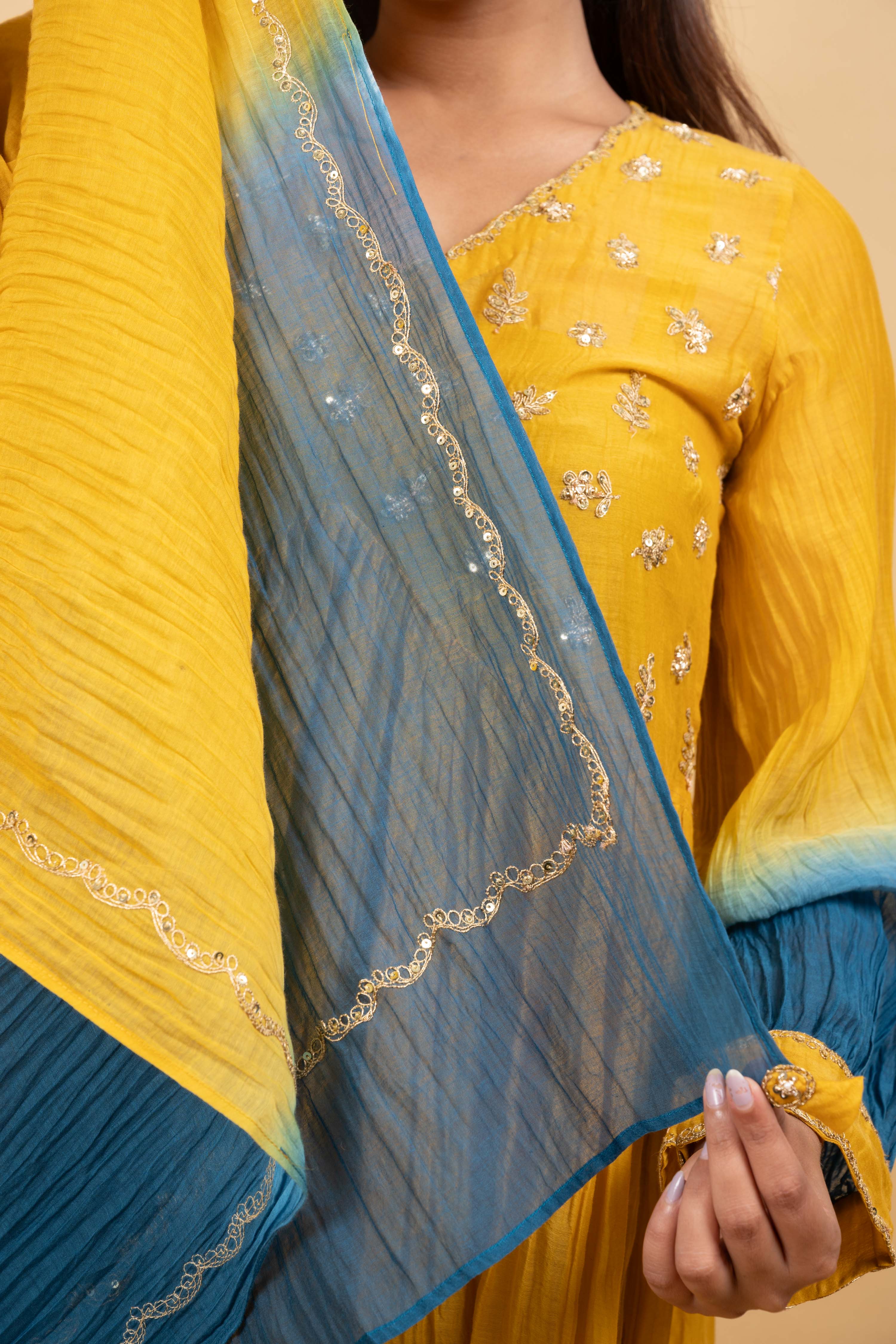 GENDA FUL KURTA SET