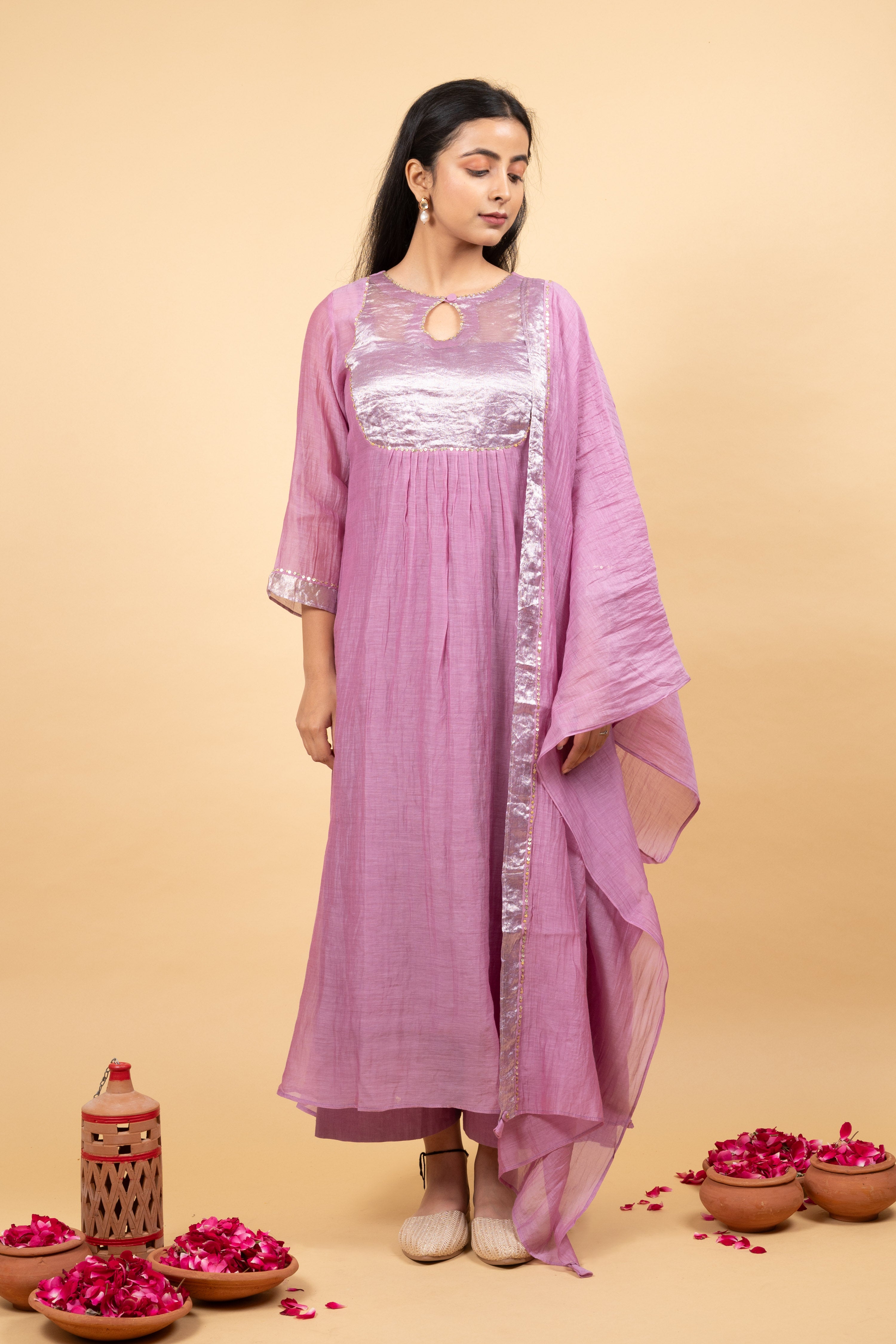 SUNHERI KURTA SET