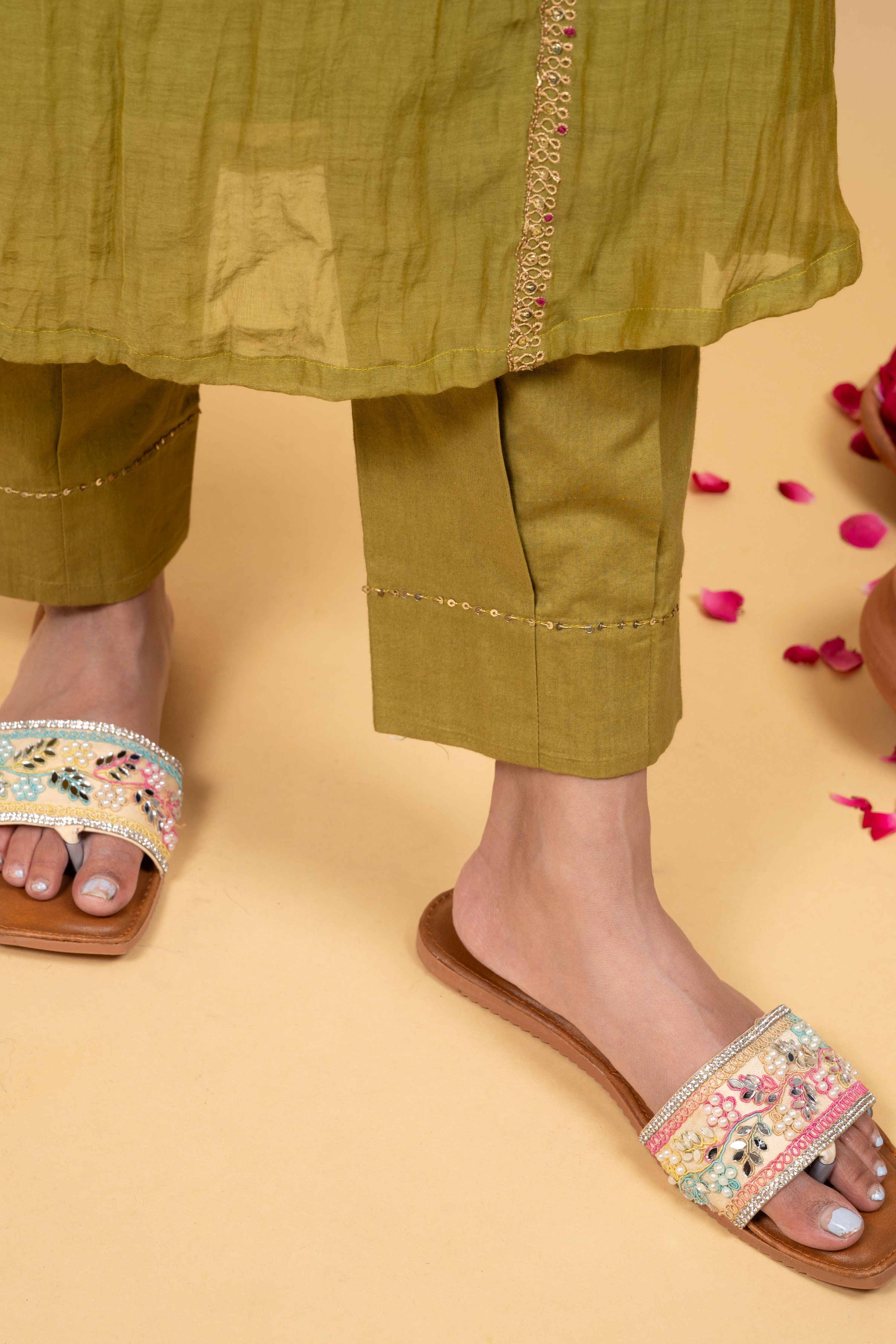 HARITALIKA KURTA SET