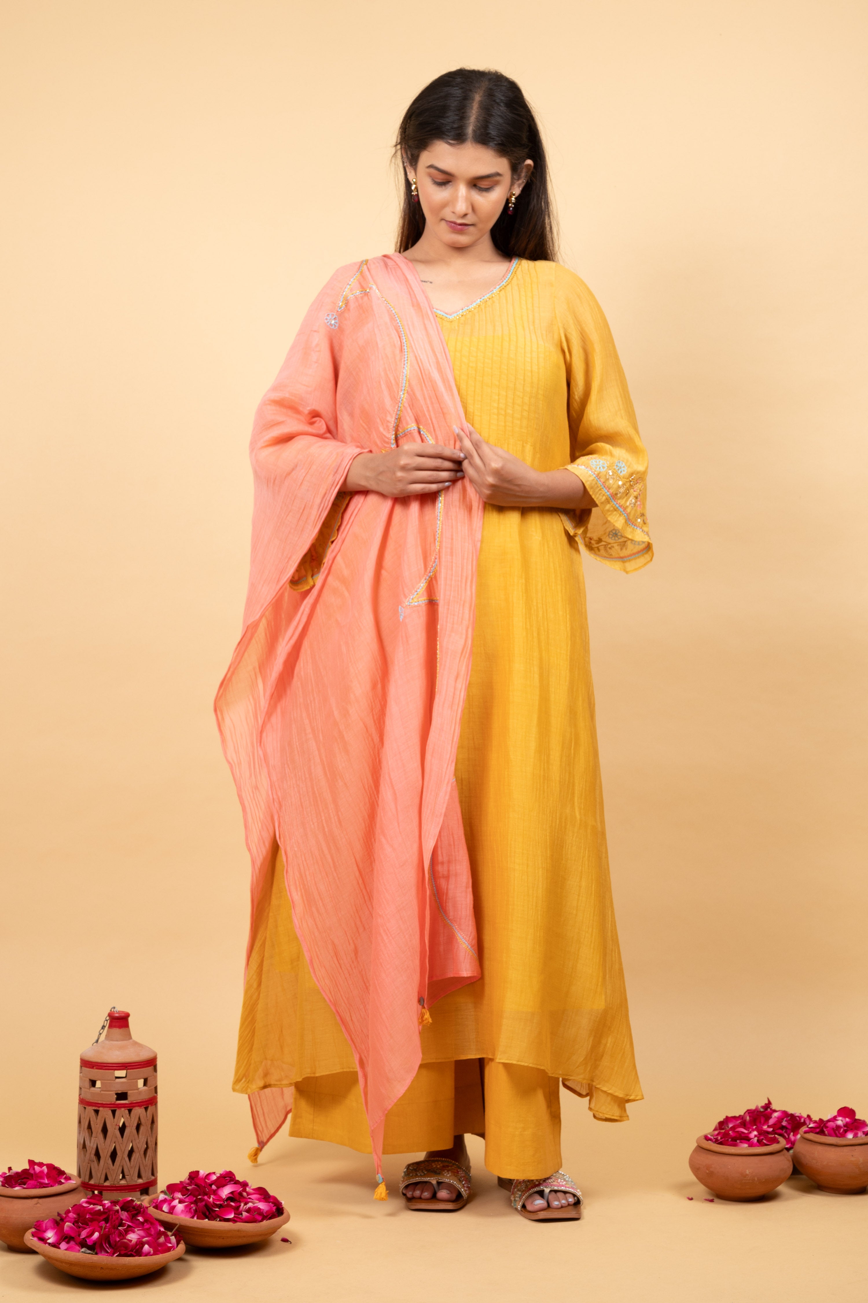 CHANDAN KURTA SET