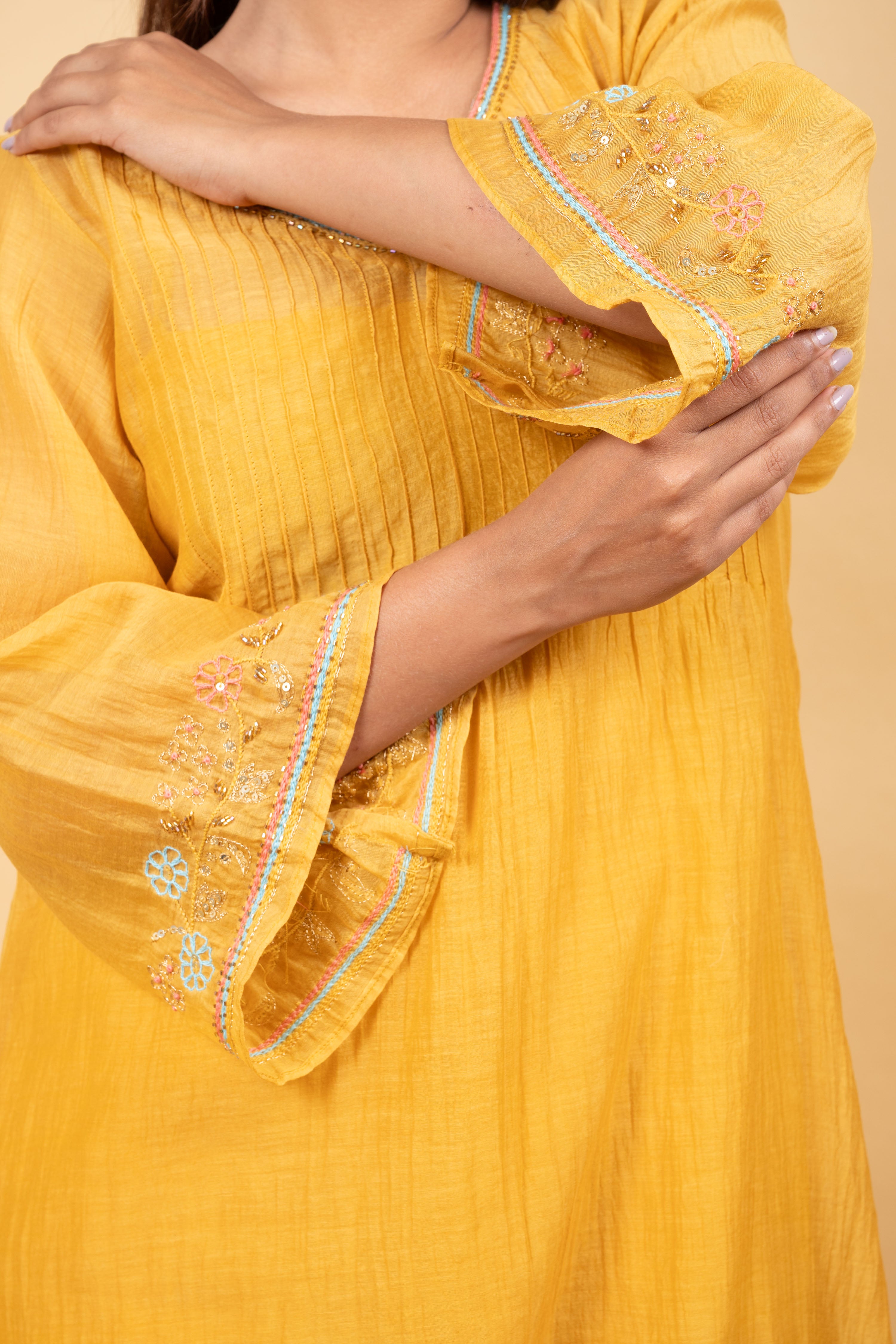 CHANDAN KURTA SET