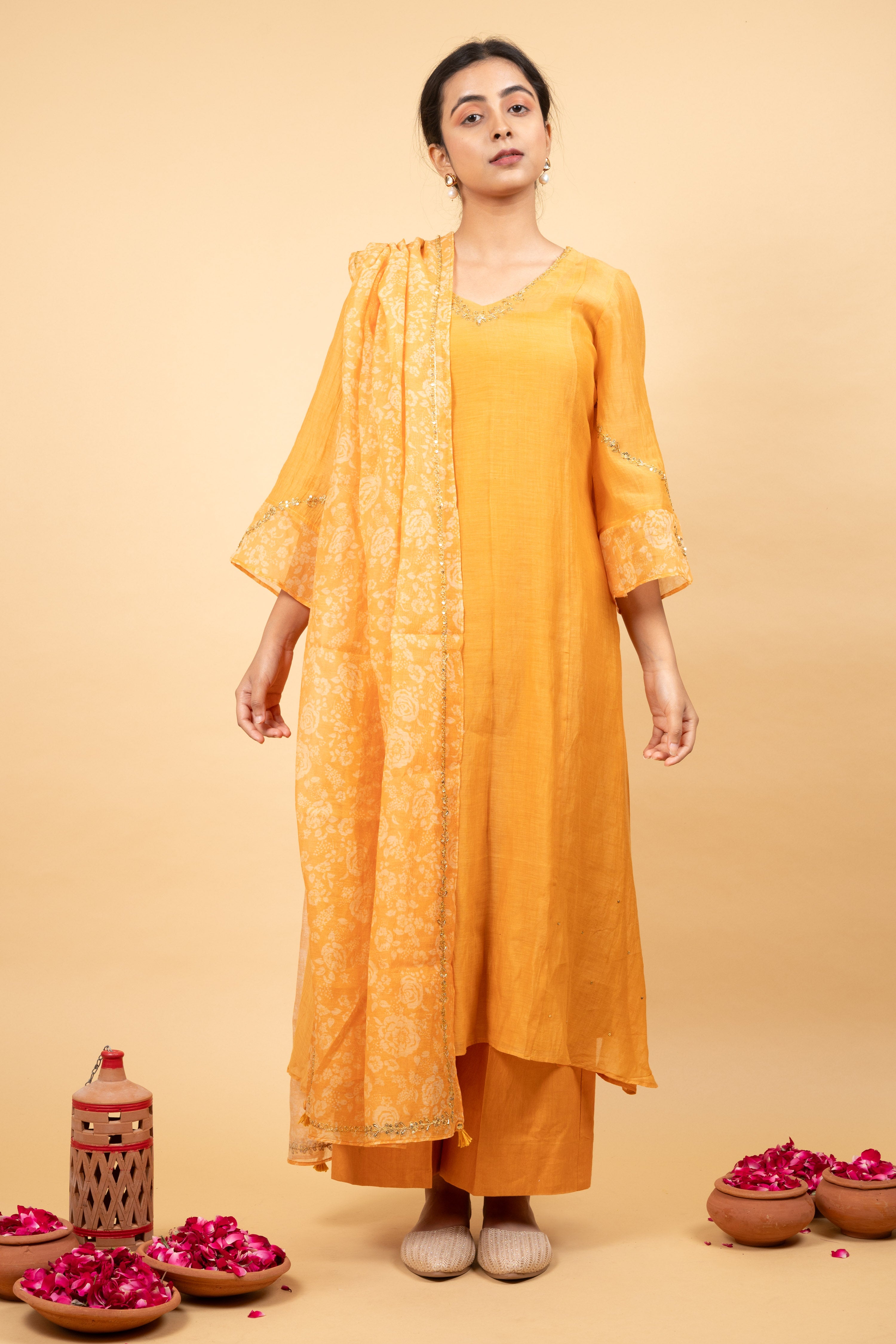 GANGAUR KURTA SET