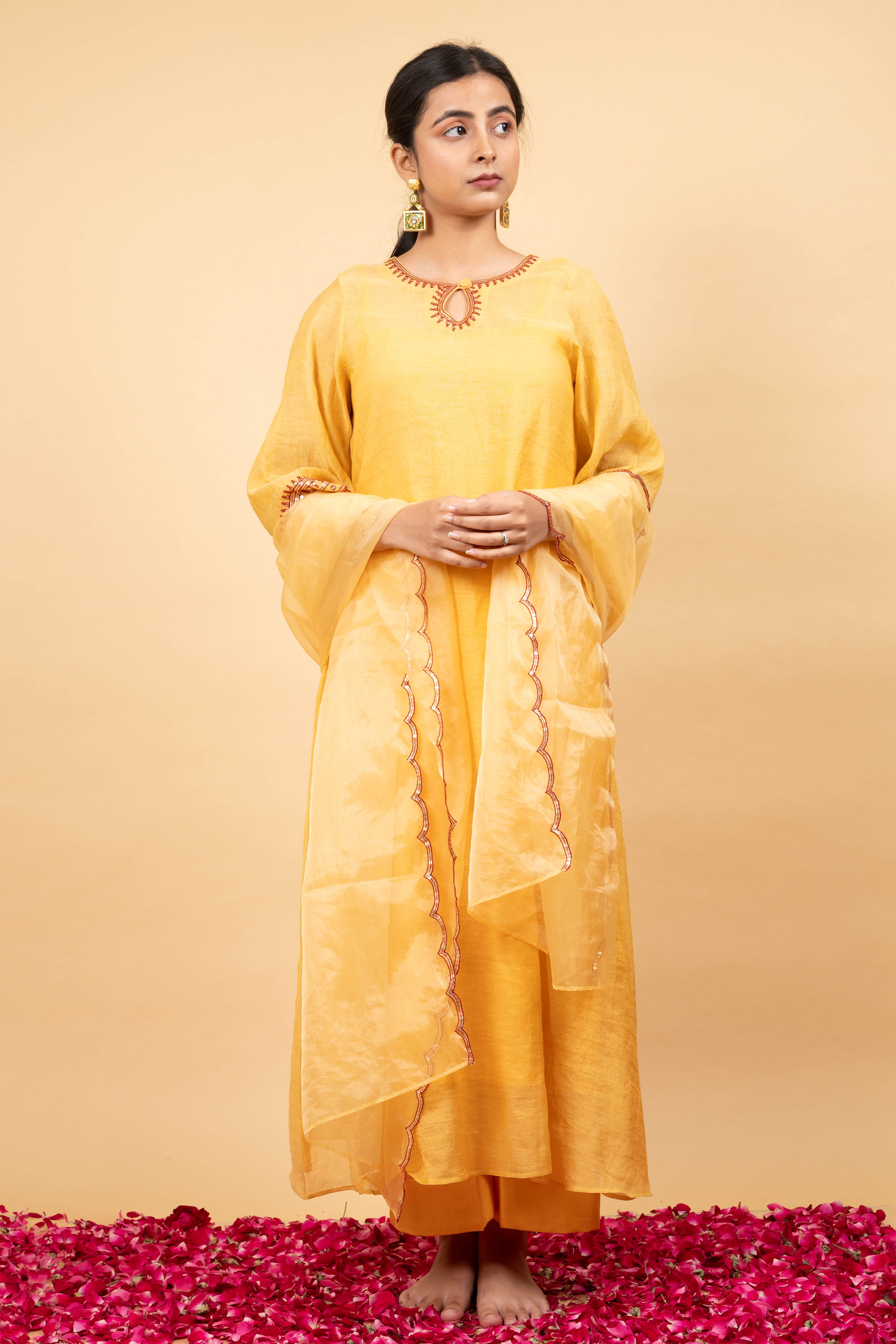 DIVYA KURTA SET