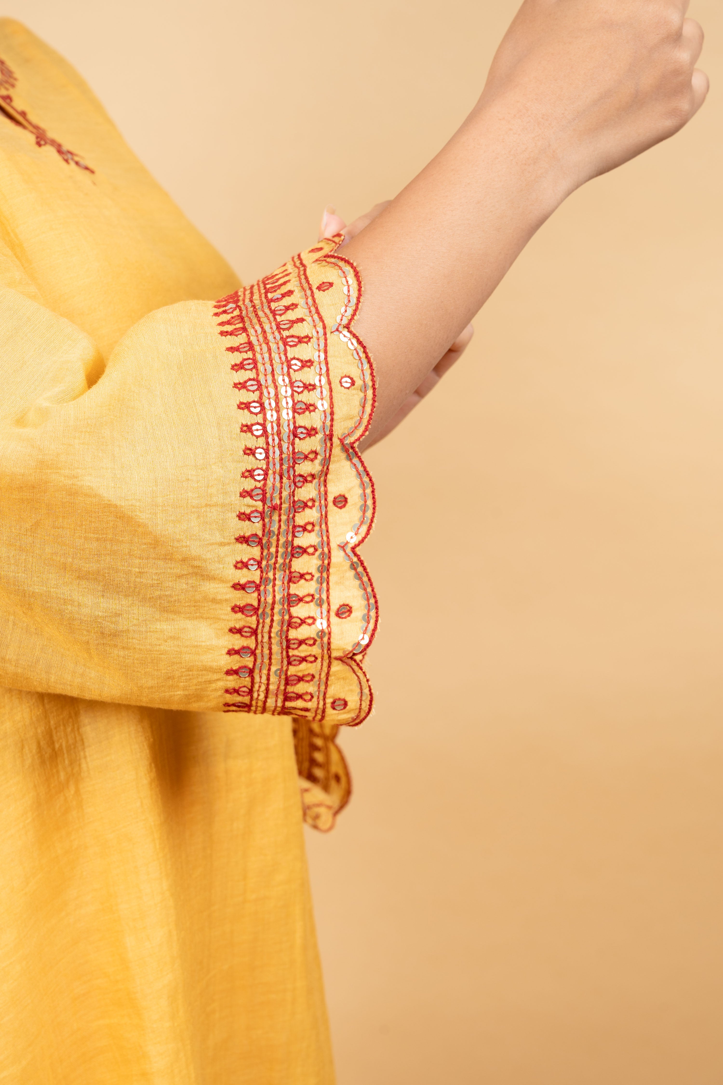 DIVYA KURTA SET