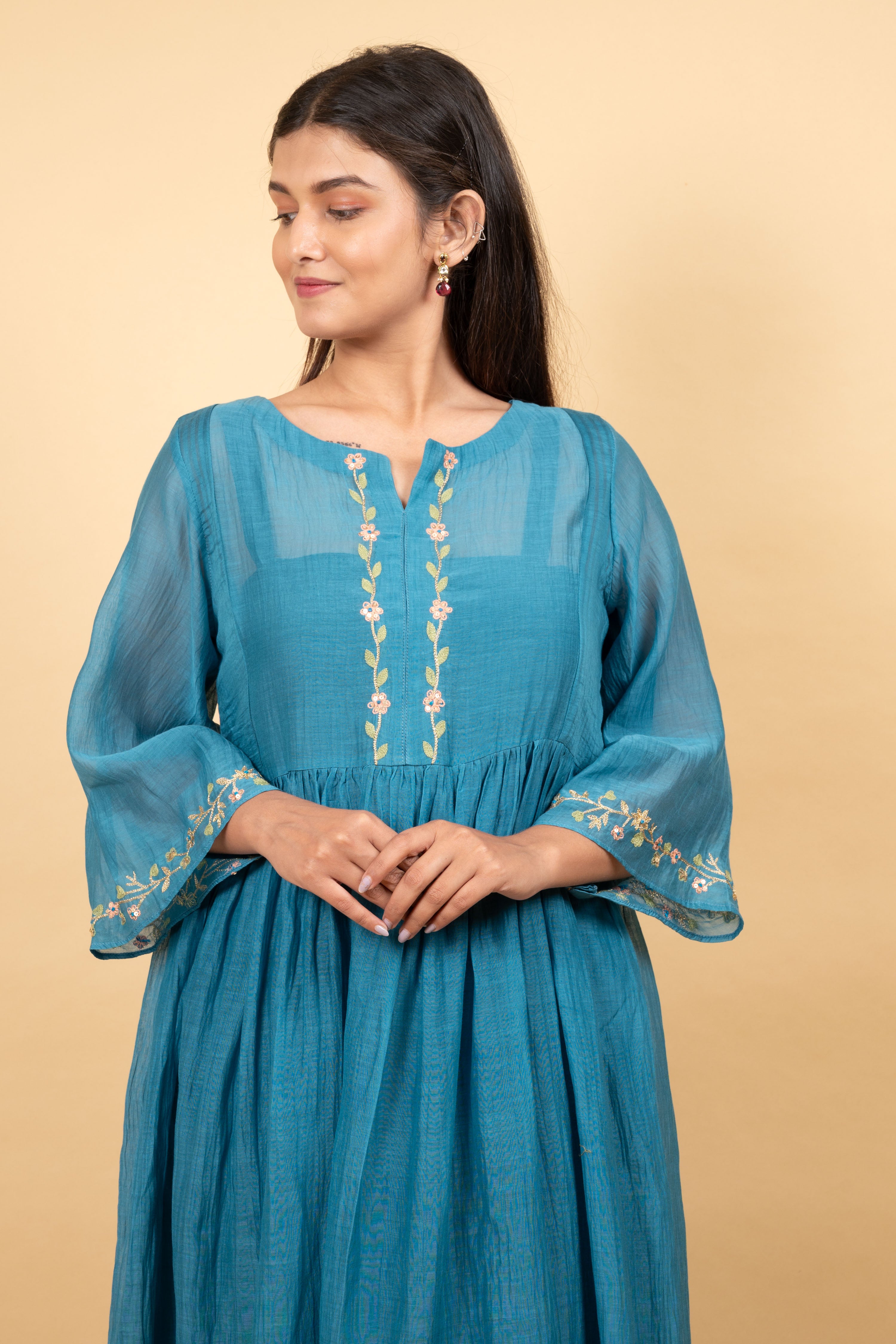 HEERIYE KURTA SET