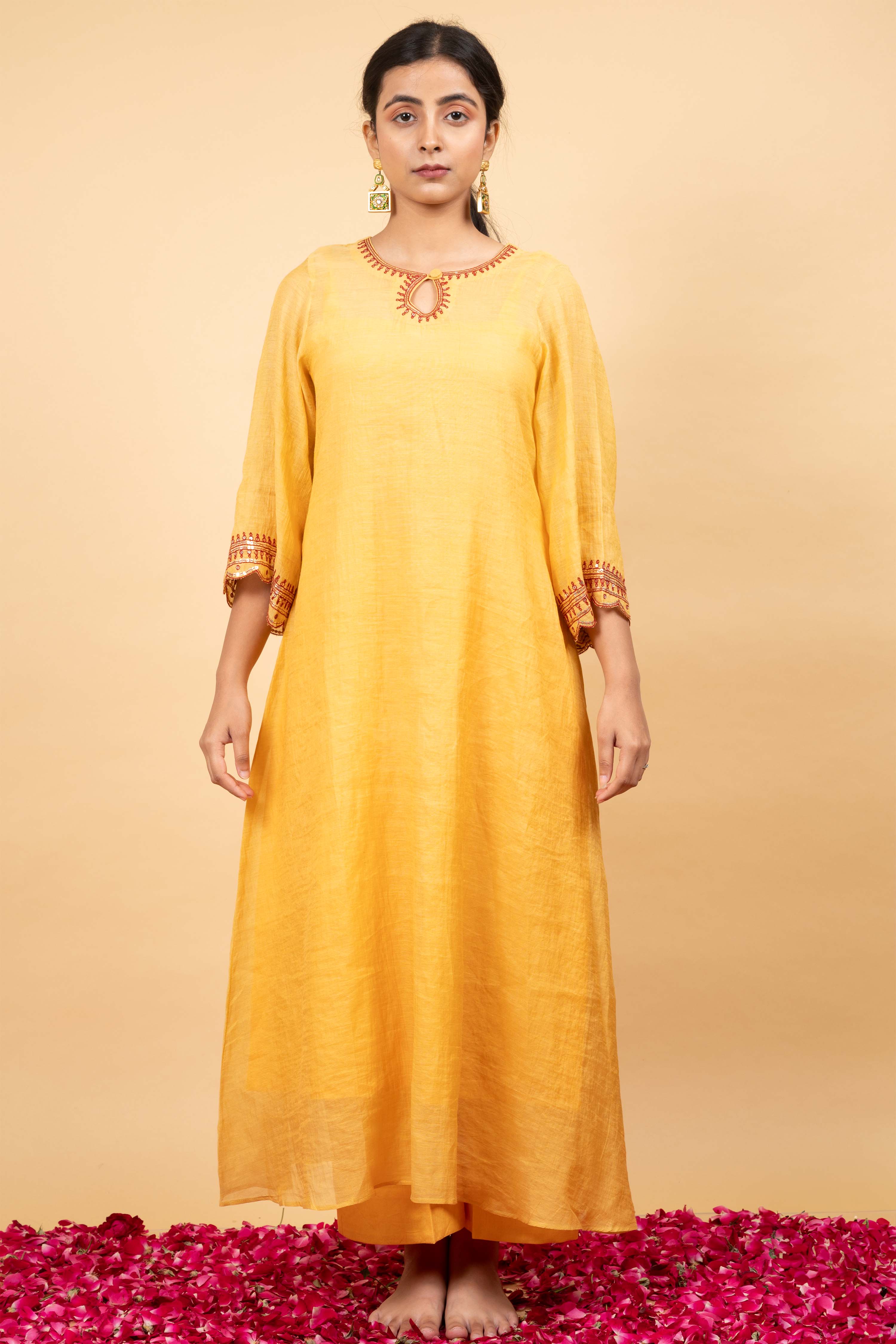 DIVYA KURTA SET